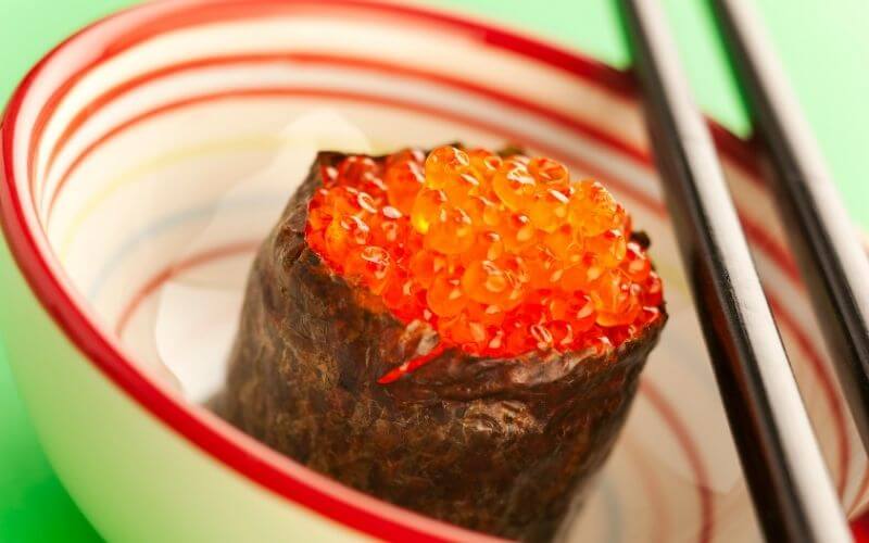 salmon roe sushi