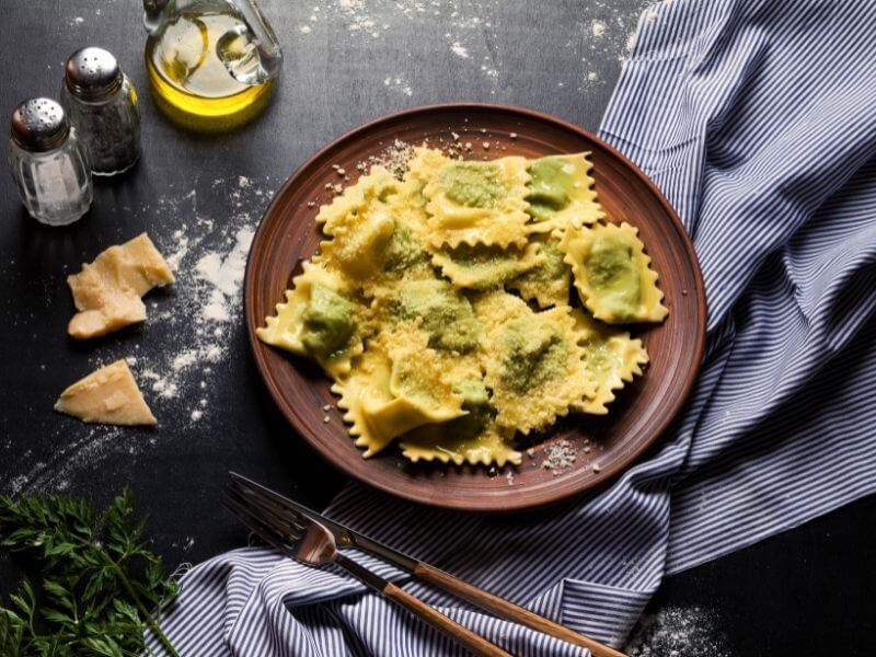 tortelloni-vs-ravioli