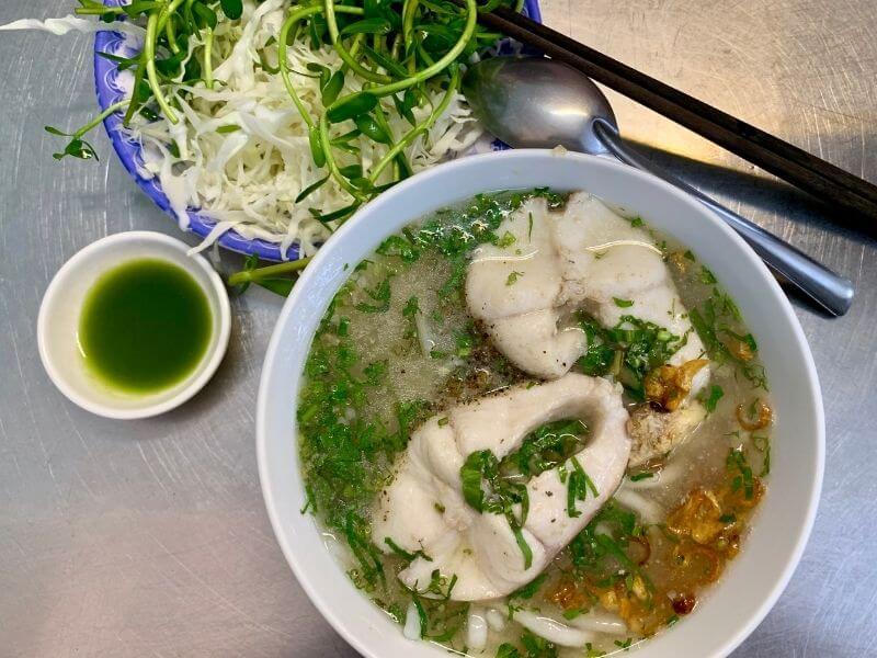 banh-canh-tom-cua