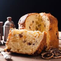 italian-pastries-panettone