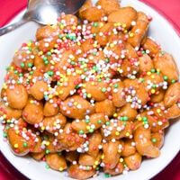 struffoli-italian-pastries